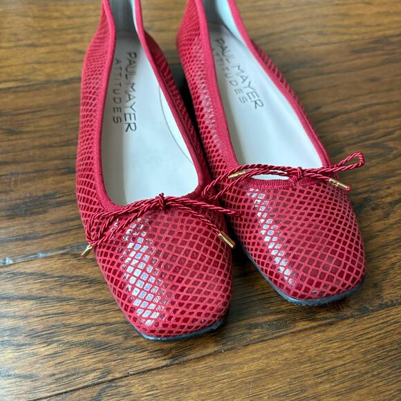 EUC Paul Meyer Attitudes Red Square Toe Ballet Flats Bow Sz 6.5B - Picture 2 of 5